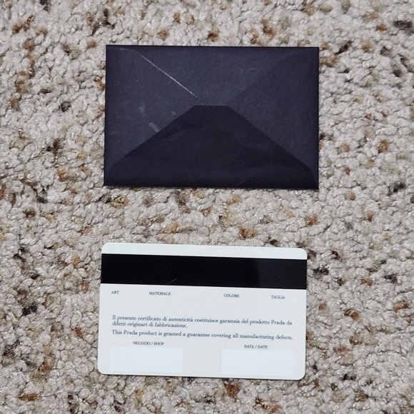 Prada Box + Authenticity Card Set - Picture 10 of 12